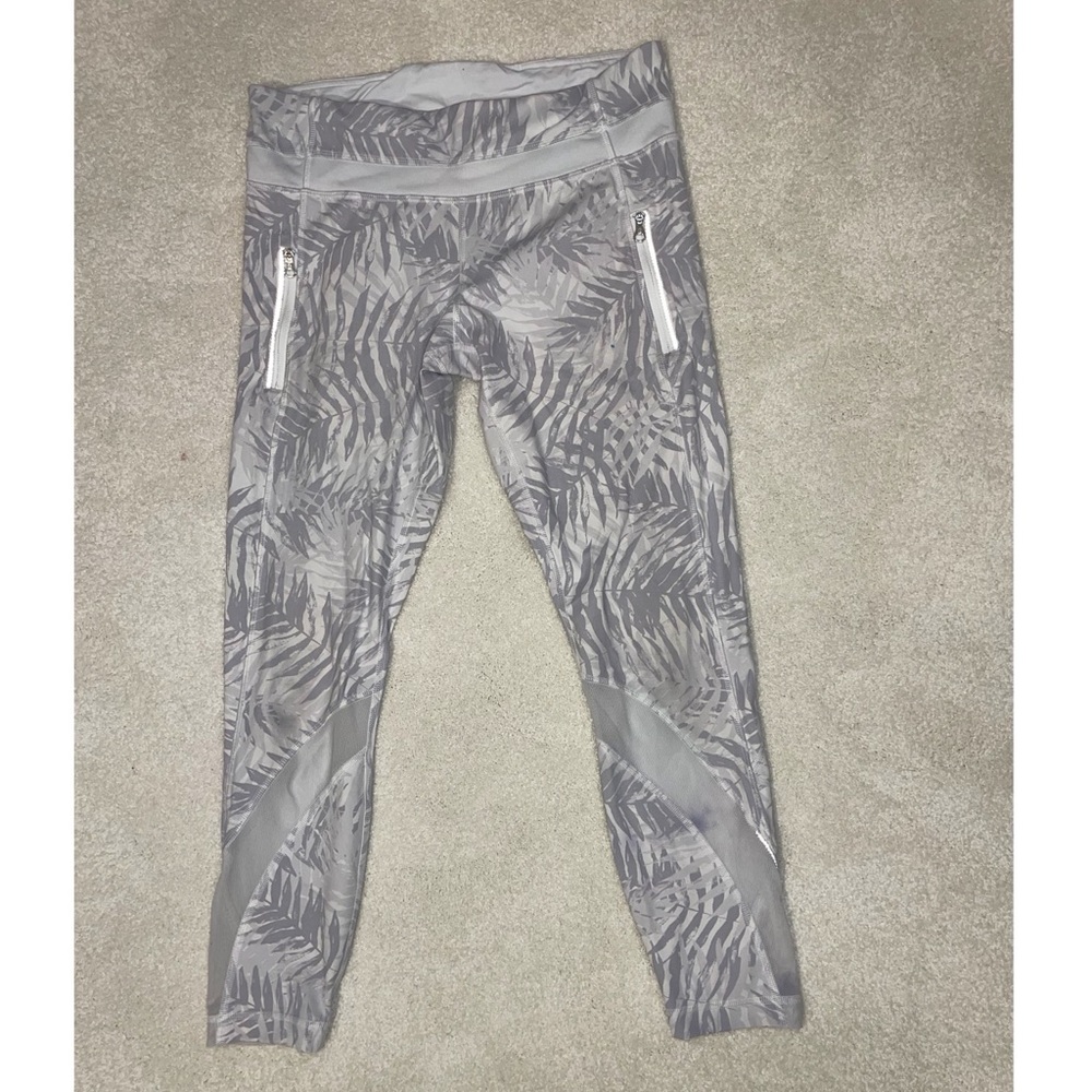 Grey Plant Pattern Lululemon Capri Legginga